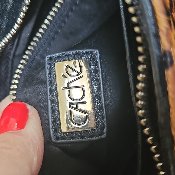 Cache' wristlet/purse - Picture 7 of 8